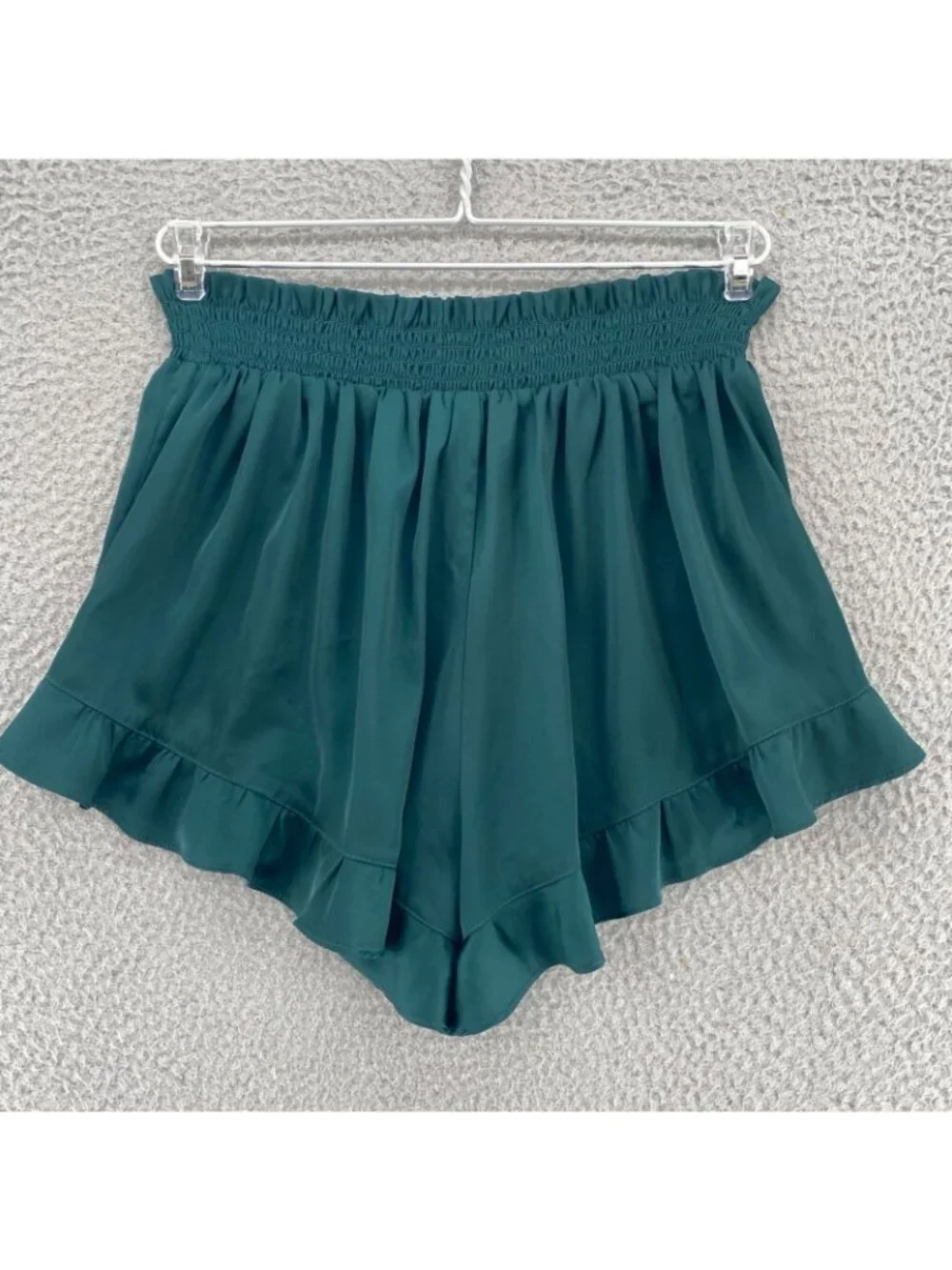 Birdy Grey Pajama Set Womens Large Emerald Ruffled Shorts Button Up Shirt Lounge